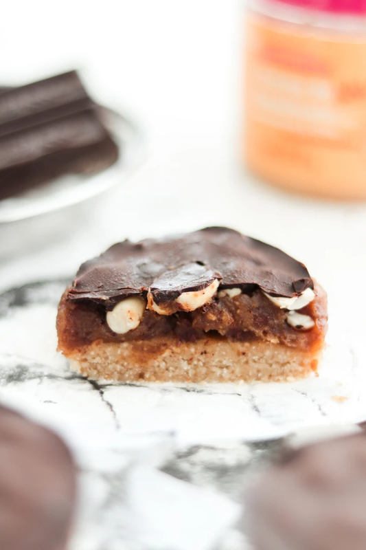 Snickers Mini Cakes